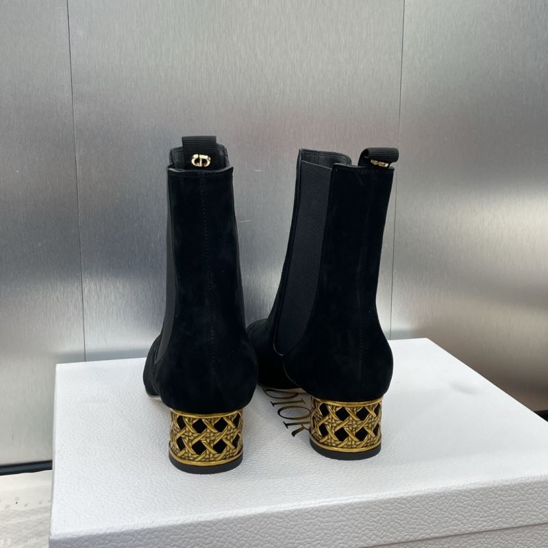 ch**an D*or boots